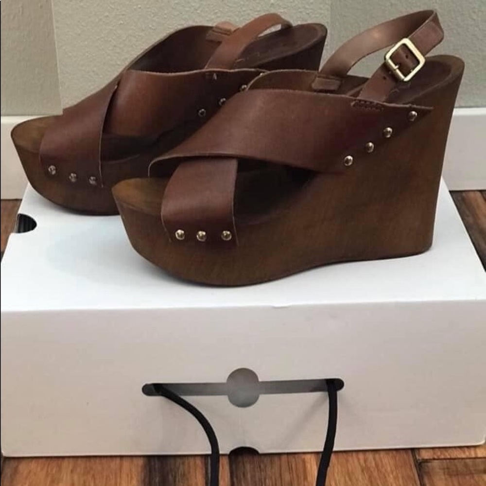 Aldo wedge sandal